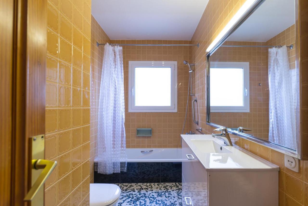 Villa Nuria L' Escala Екстериор снимка